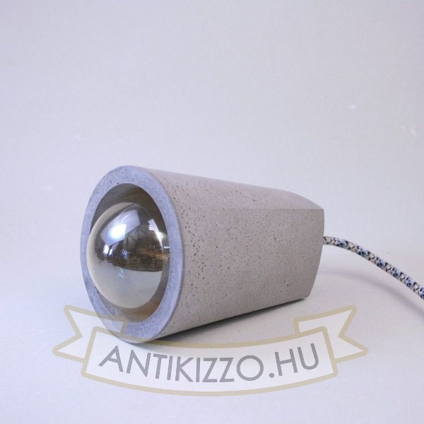 beton-fuggesztek-lampa-kis-buraval-szurke